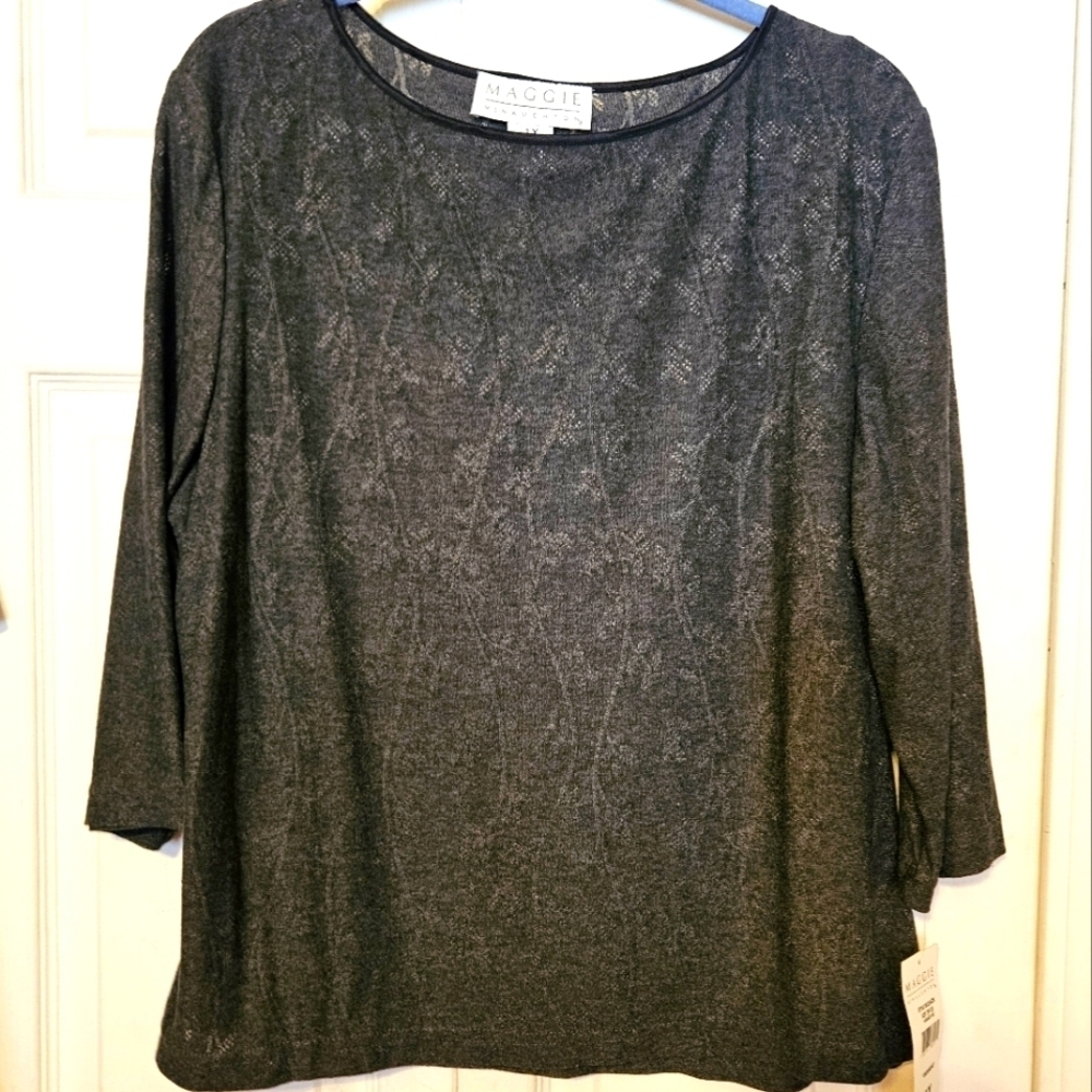 #244 Vintage- Maggie McNaughton- Black Lace Burnout Top- Size: 1X
